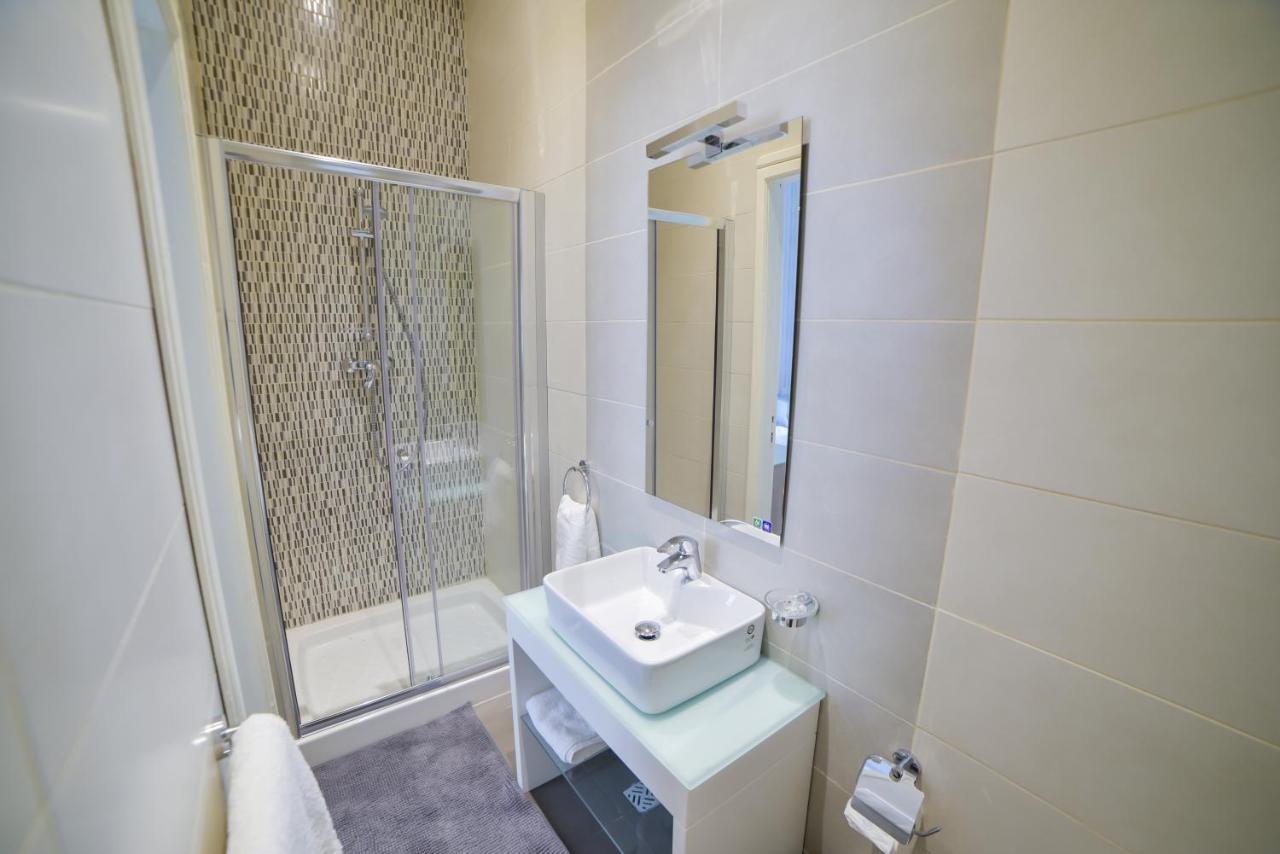 Ca1- City Central Apartment 1 Валета Екстериор снимка